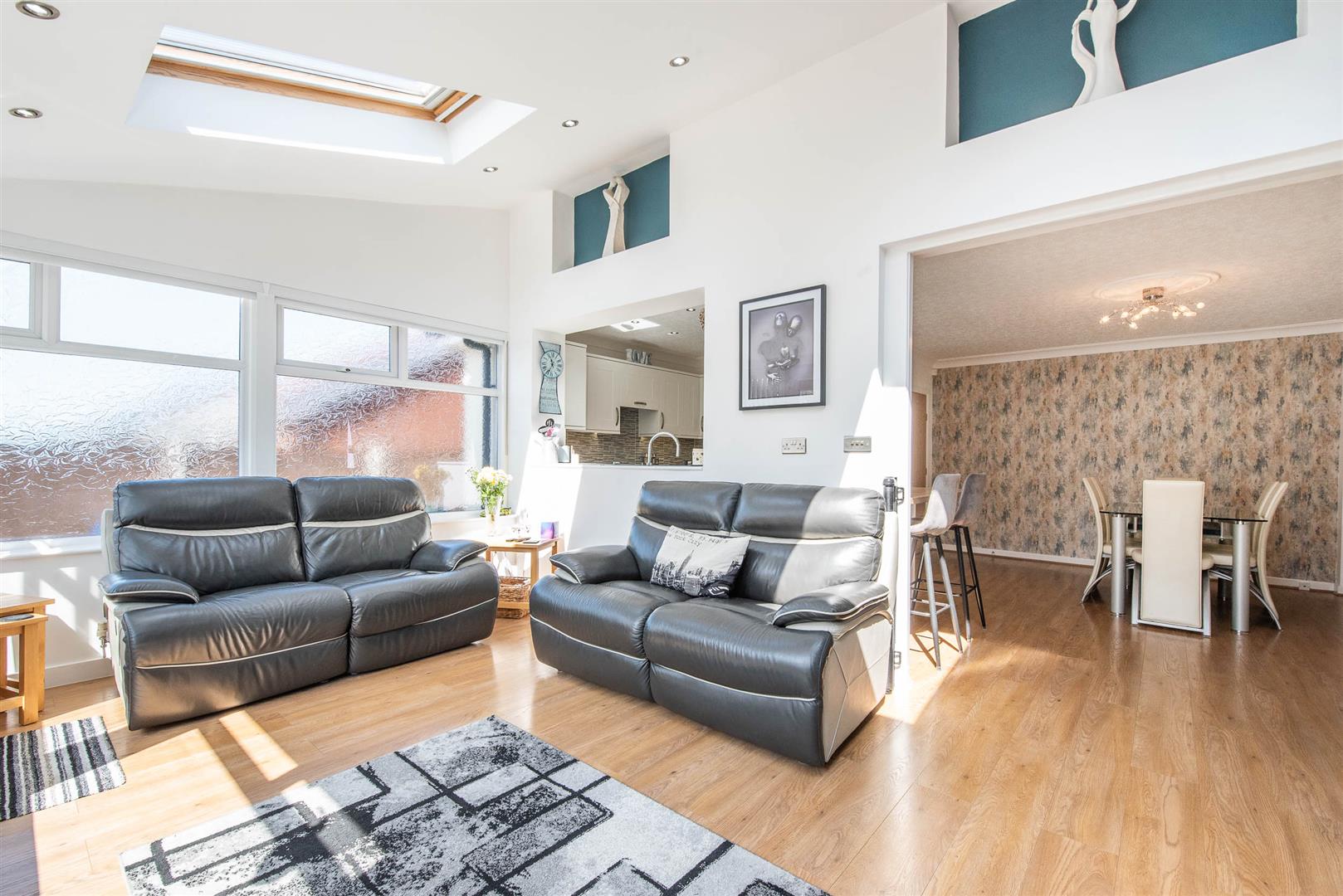2 bed property in Kellet Avenue, Leyland